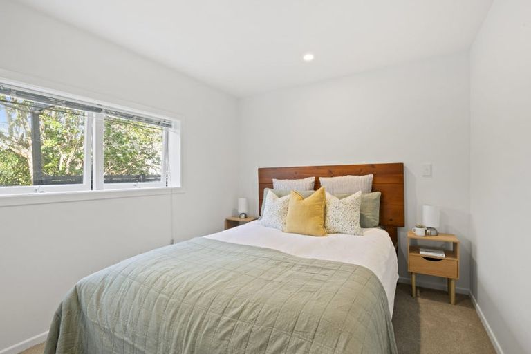 Photo of property in 5 Chevron Place, Castor Bay, Auckland, 0620