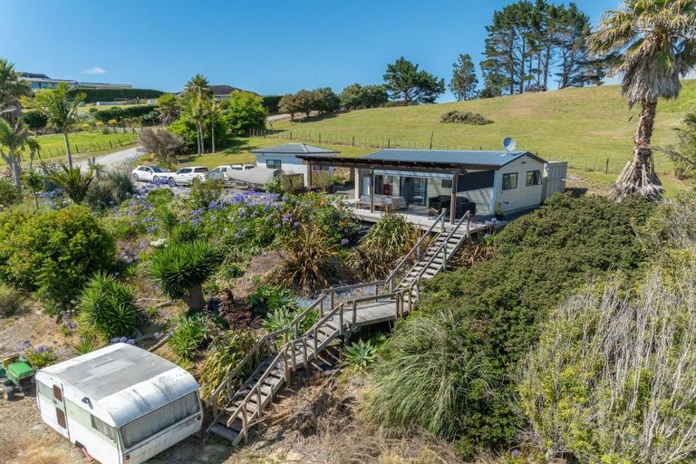 Photo of property in 38 Taipa View Road, Taipa, 0483