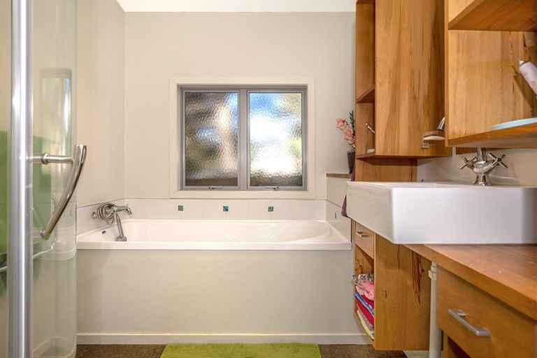 Photo of property in 81 Shelley Road, Whataupoko, Gisborne, 4010