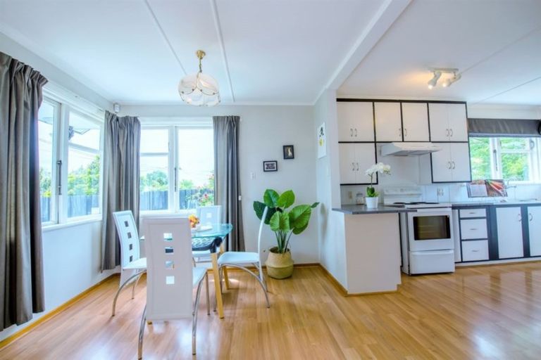 Photo of property in 8 Paddington Street, Northcote, Christchurch, 8052