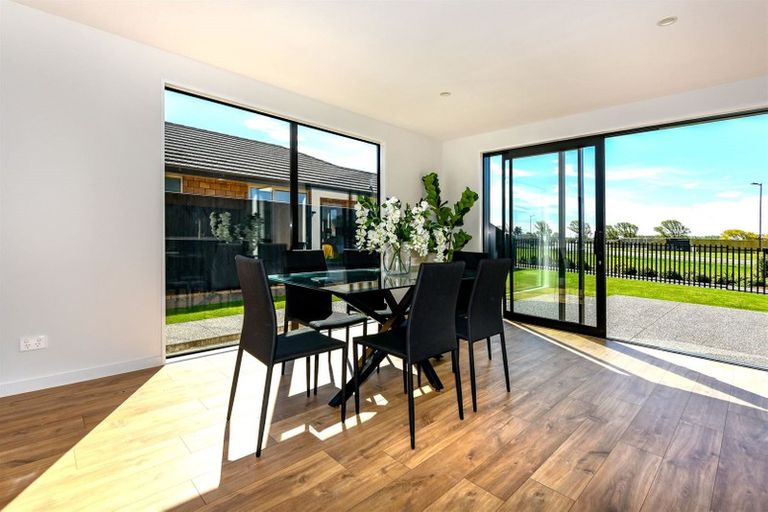 Photo of property in 11 Collier Drive, Halswell, Christchurch, 8025