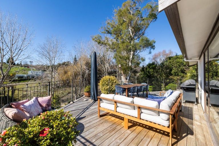 Photo of property in 13 Selwyn Road, Havelock North, 4130