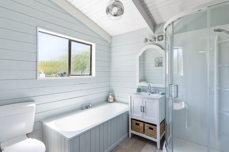 Photo of property in 25 Ratanui Road, Paraparaumu, 5032