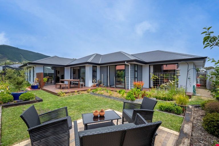 Photo of property in 9 Piwakawaka Drive, Stoke, Nelson, 7011