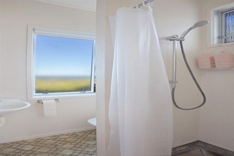 Photo of property in 15 Seaforth Road, Waihi Beach, 3611