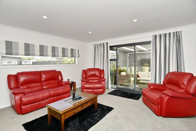 Photo of property in 75 Gladstone Road, Woodend, 7610