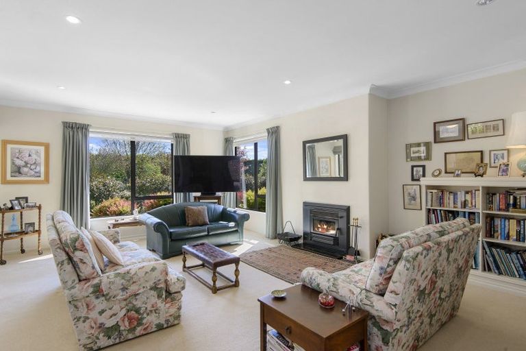 Photo of property in 2 Kowhai Drive, Darfield, 7510