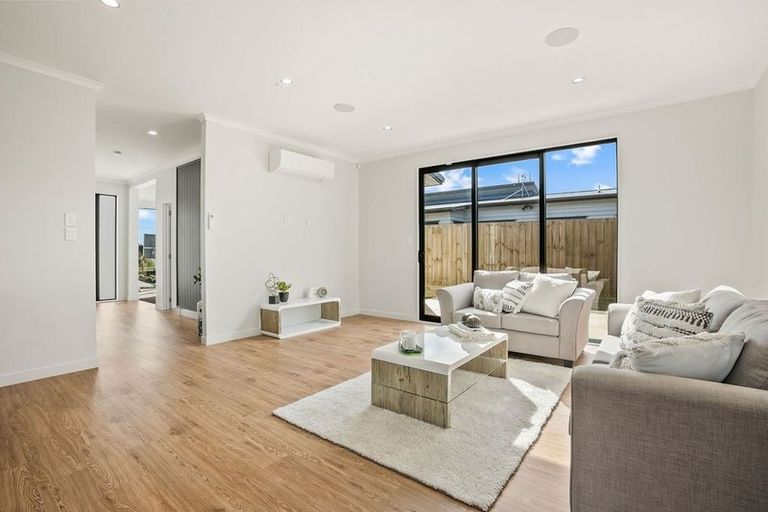 Photo of property in 65 Clarks Beach Road, Clarks Beach, 2122