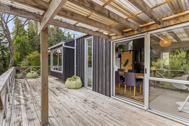 Photo of property in 1/39 Saffron Street, Birkdale, Auckland, 0626