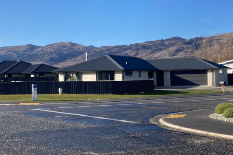 Photo of property in 6 Parkburn Lane, Mount Pisa, Cromwell, 9383