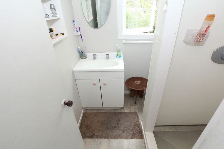 Photo of property in 2 Pokohui Avenue, Raglan, 3225