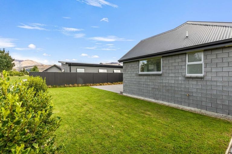 Photo of property in 9 Smitham Drive, Cromwell, 9310