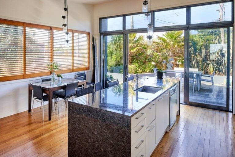 Photo of property in 50a Steyne Avenue, Plimmerton, Porirua, 5026