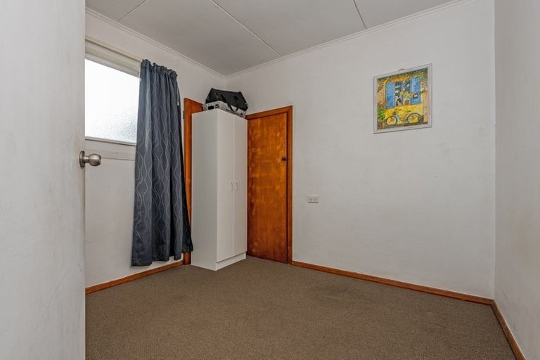 Photo of property in 13 Fox Street, Woodville, 4920