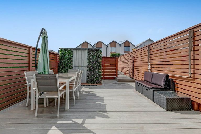 Photo of property in 4 Orca Drive, Stanmore Bay, Whangaparaoa, 0932