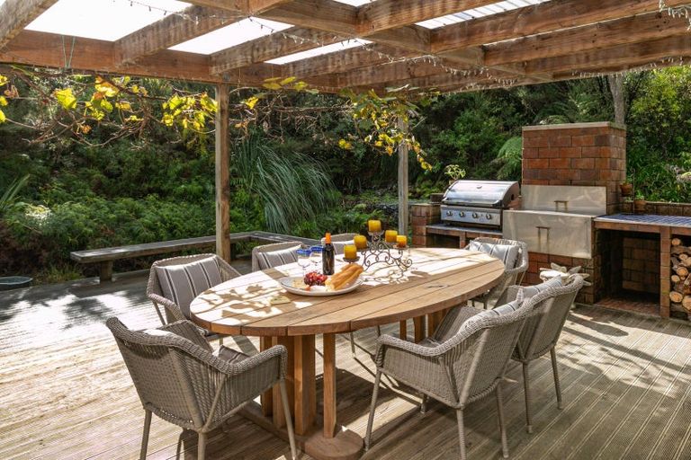 Photo of property in 487 Kanohi Road, Kaukapakapa, 0873