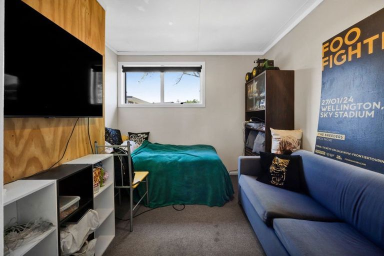 Photo of property in 164 Tukapa Street, Westown, New Plymouth, 4310