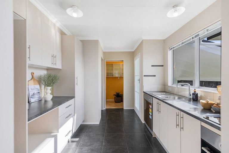 Photo of property in 21 Paradise Place, Milson, Palmerston North, 4414