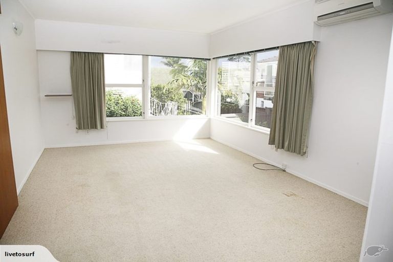 Photo of property in 2/10a Walter Street, Hauraki, Auckland, 0622