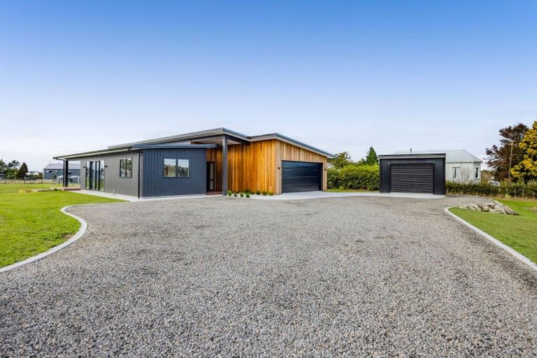 Photo of property in 66 Flint Road West, Stratford, 4332