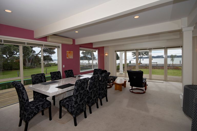 Photo of property in 1 Kings Road, Paihia, 0200