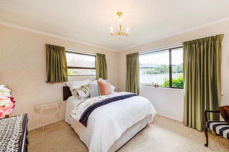 Photo of property in 36a Wood Street, Takaro, Palmerston North, 4410