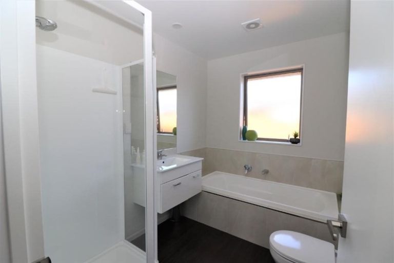 Photo of property in 35 Rossall Crescent, Rolleston, 7615