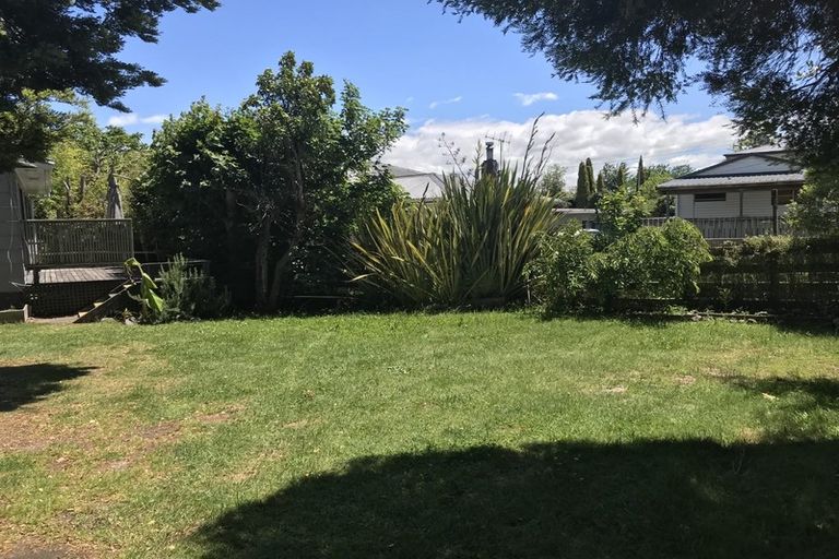 Photo of property in 2/33 Taupo View Road, Taupo, 3330
