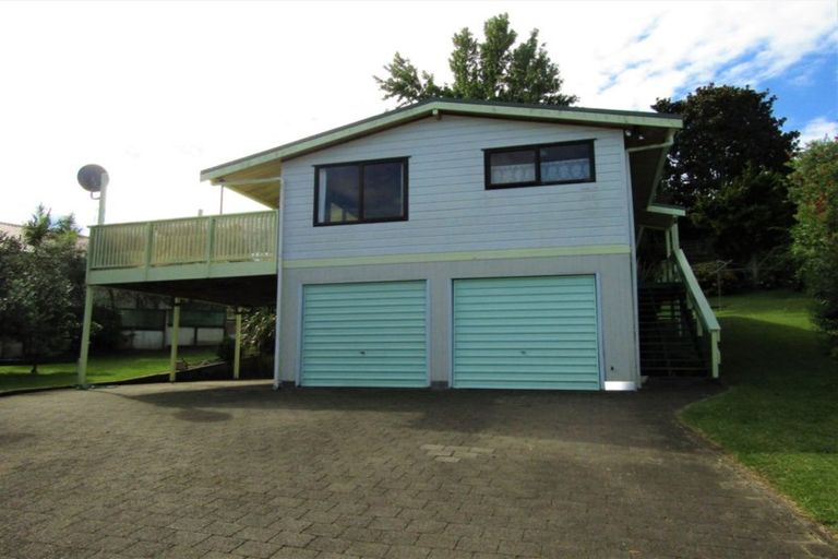 Photo of property in 2 Windsor Rise, Whakatane, 3120