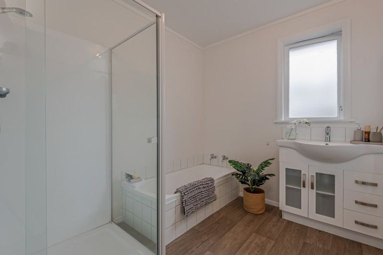 Photo of property in 34 Kelvin Grove Road, Kelvin Grove, Palmerston North, 4414