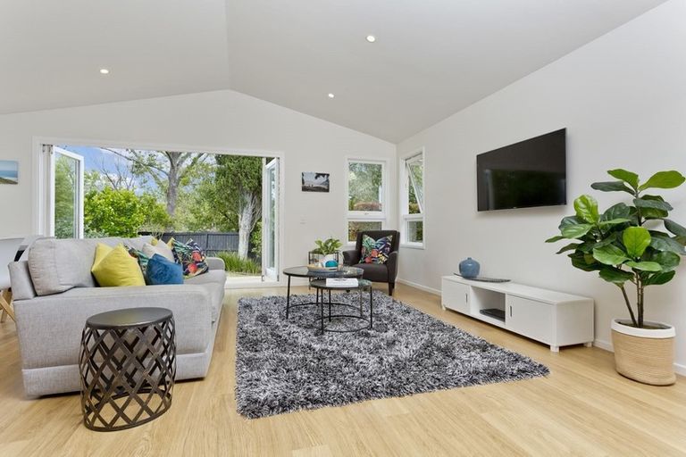 Photo of property in 34 Sylvia Road, Hillcrest, Auckland, 0627