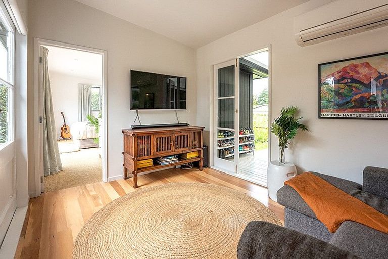 Photo of property in 1 Rata Street, Oneroa, Waiheke Island, 1081