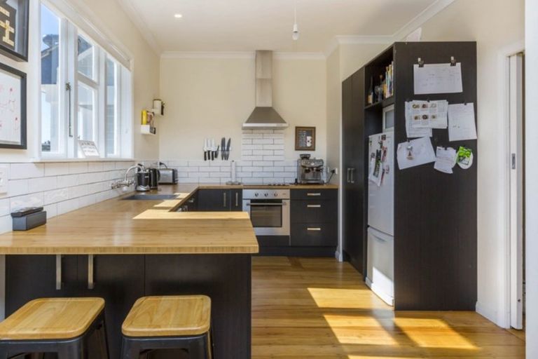 Photo of property in 13 Victoria Street, Ebdentown, Upper Hutt, 5018