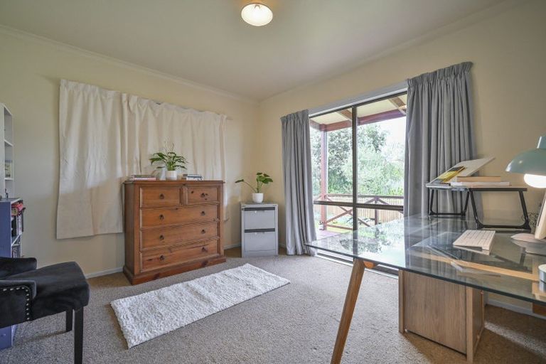 Photo of property in 73 Ferry Road, Clive, 4102