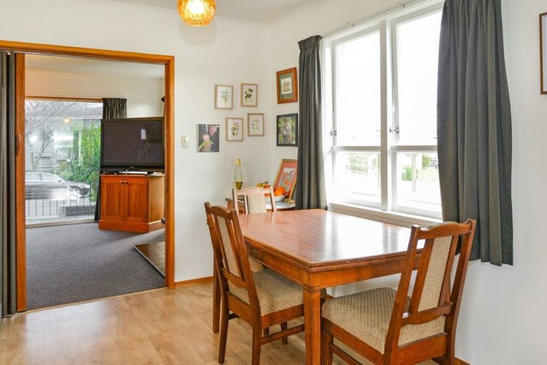 Photo of property in 13 James Cook Street, Havelock North, 4130