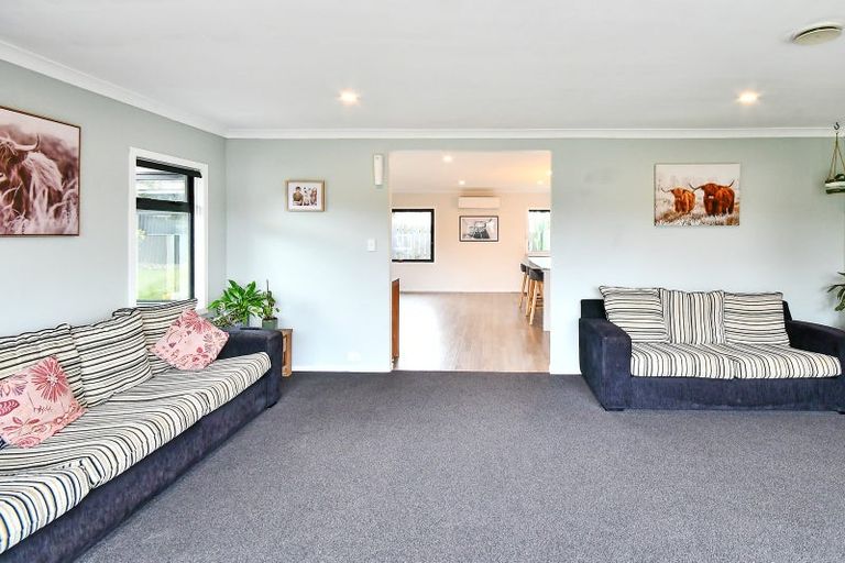 Photo of property in 516a Great South Road, Rosehill, Papakura, 2113