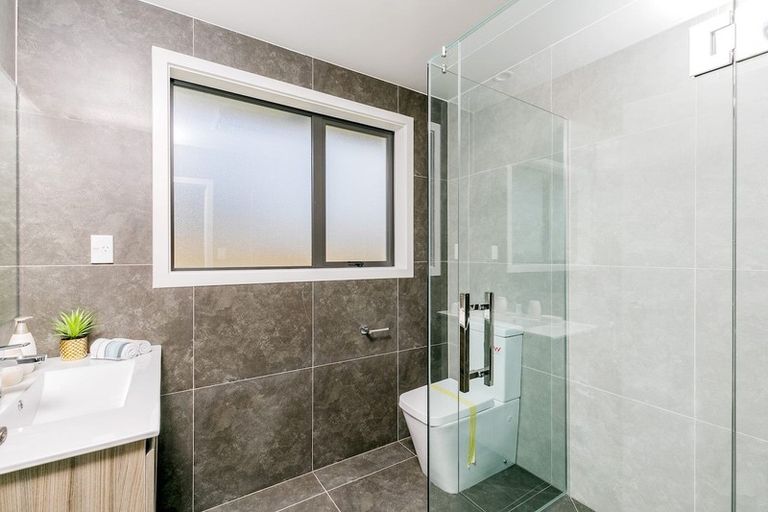 Photo of property in 11 Zadar Street, Kumeu, 0810