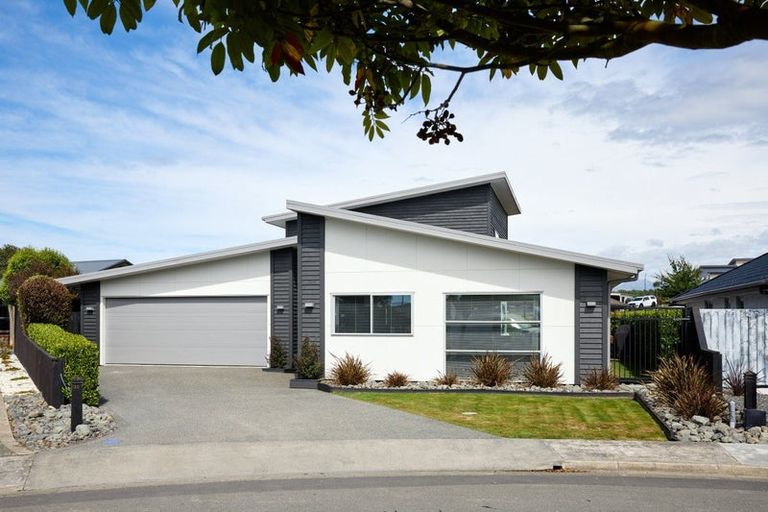 Photo of property in 13 Mcrae Gardens, Kaikoura Flat, Kaikoura, 7371