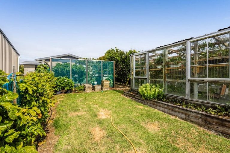 Photo of property in 7 Ponderosa Place, Opunake, 4616