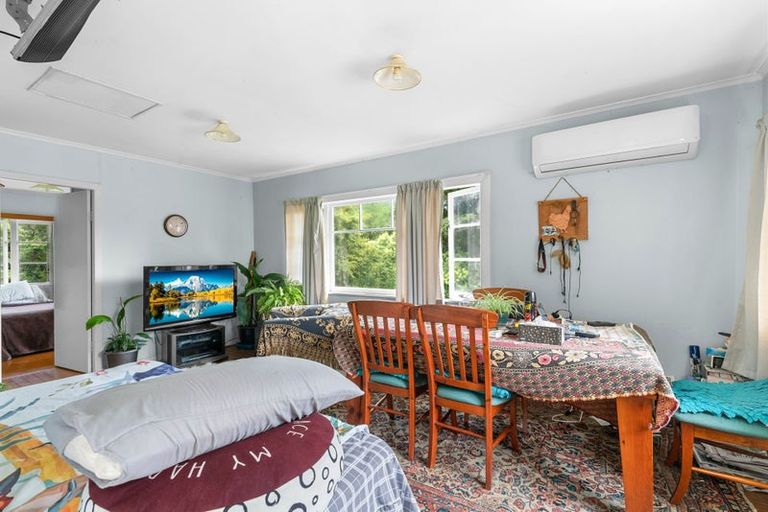 Photo of property in 43b Hook Road, Paparoa, 0571