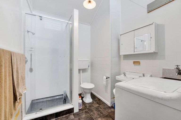 Photo of property in 2 Tawa Street, Gonville, Whanganui, 4501