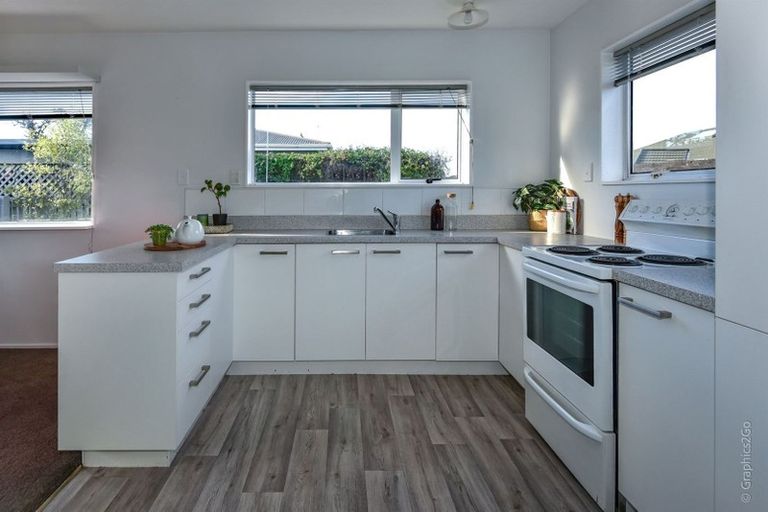 Photo of property in 39c Bassett Street, Burwood, Christchurch, 8083