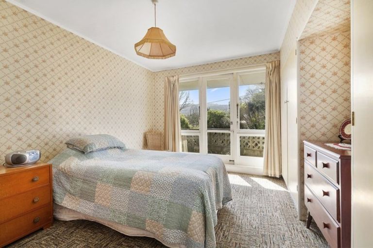 Photo of property in 15 Main Road, Tawa, Wellington, 5028