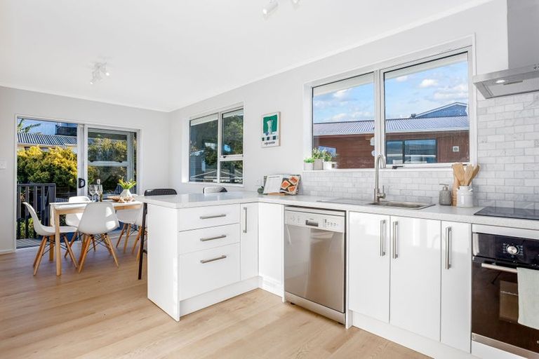 Photo of property in 19 Sombrero View, Ascot Park, Porirua, 5024