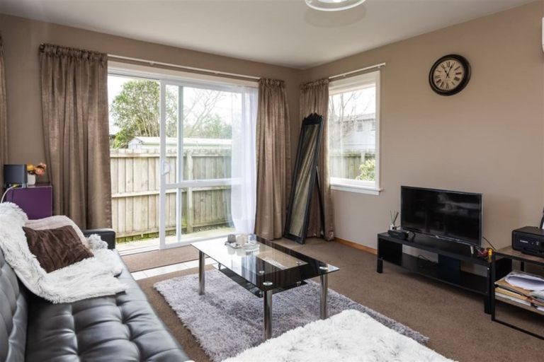 Photo of property in 1/4 Betwin Avenue, Sockburn, Christchurch, 8042