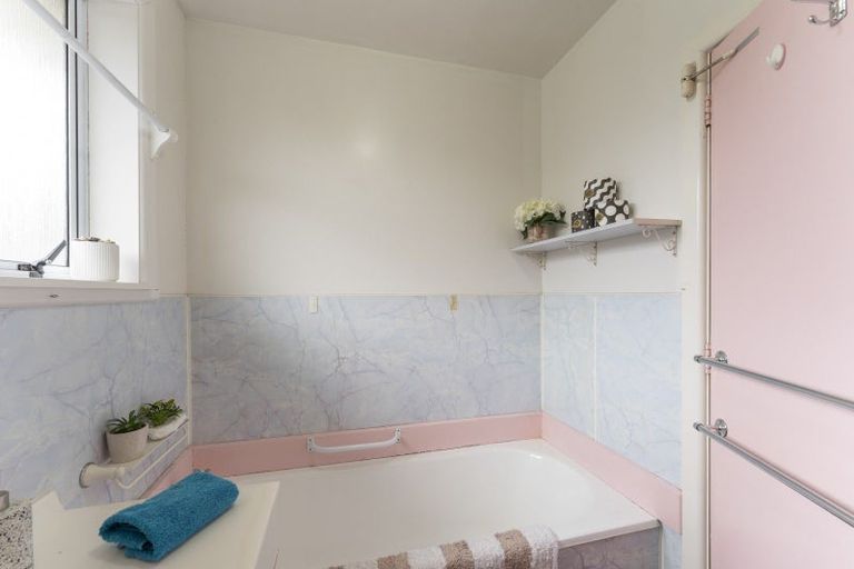 Photo of property in 209 Burwood Road, Burwood, Christchurch, 8083