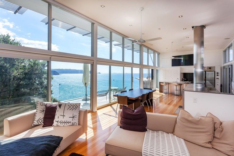 Photo of property in 22 Oceana Heights, Tairua, 3508