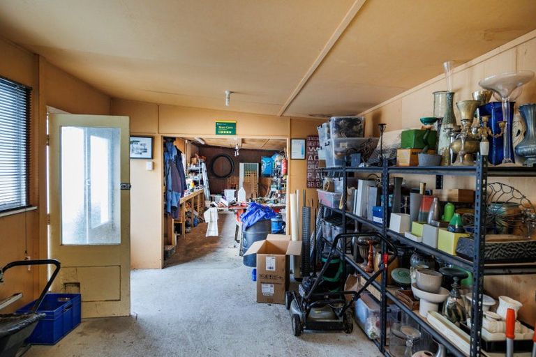 Photo of property in 329 Makirikiri Road, Crofton, Marton, 4787