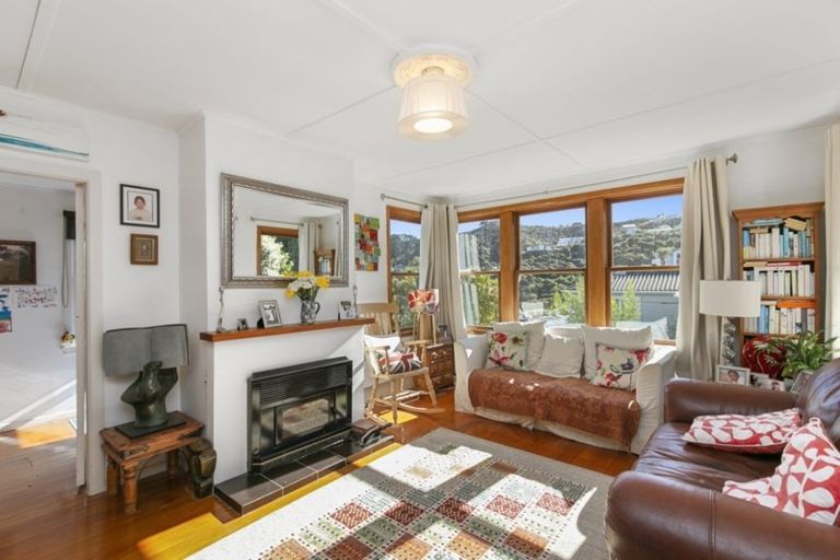 Photo of property in 27 Victory Avenue, Karori, Wellington, 6012