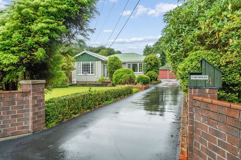 Photo of property in 4 Birch Grove, Pinehaven, Upper Hutt, 5019